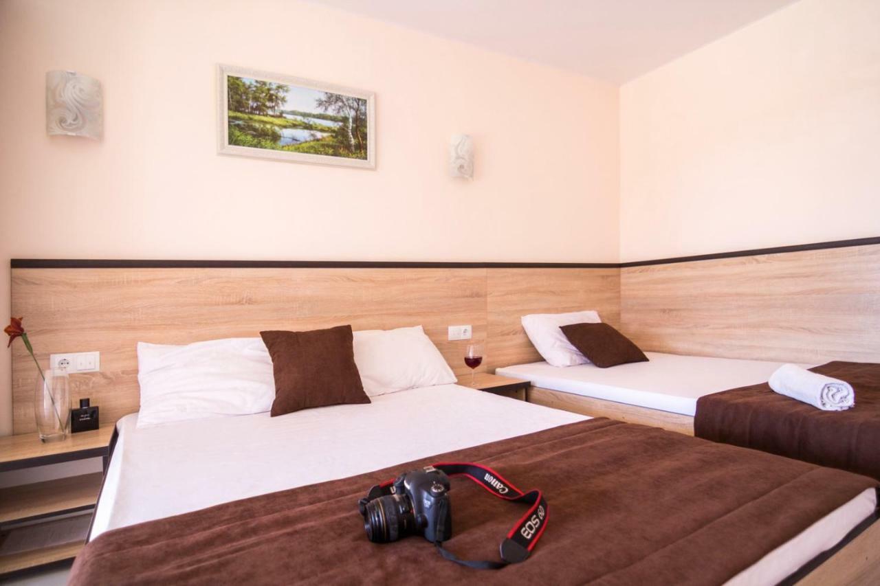Hotel Marmaris à Skadovsʼk Extérieur photo